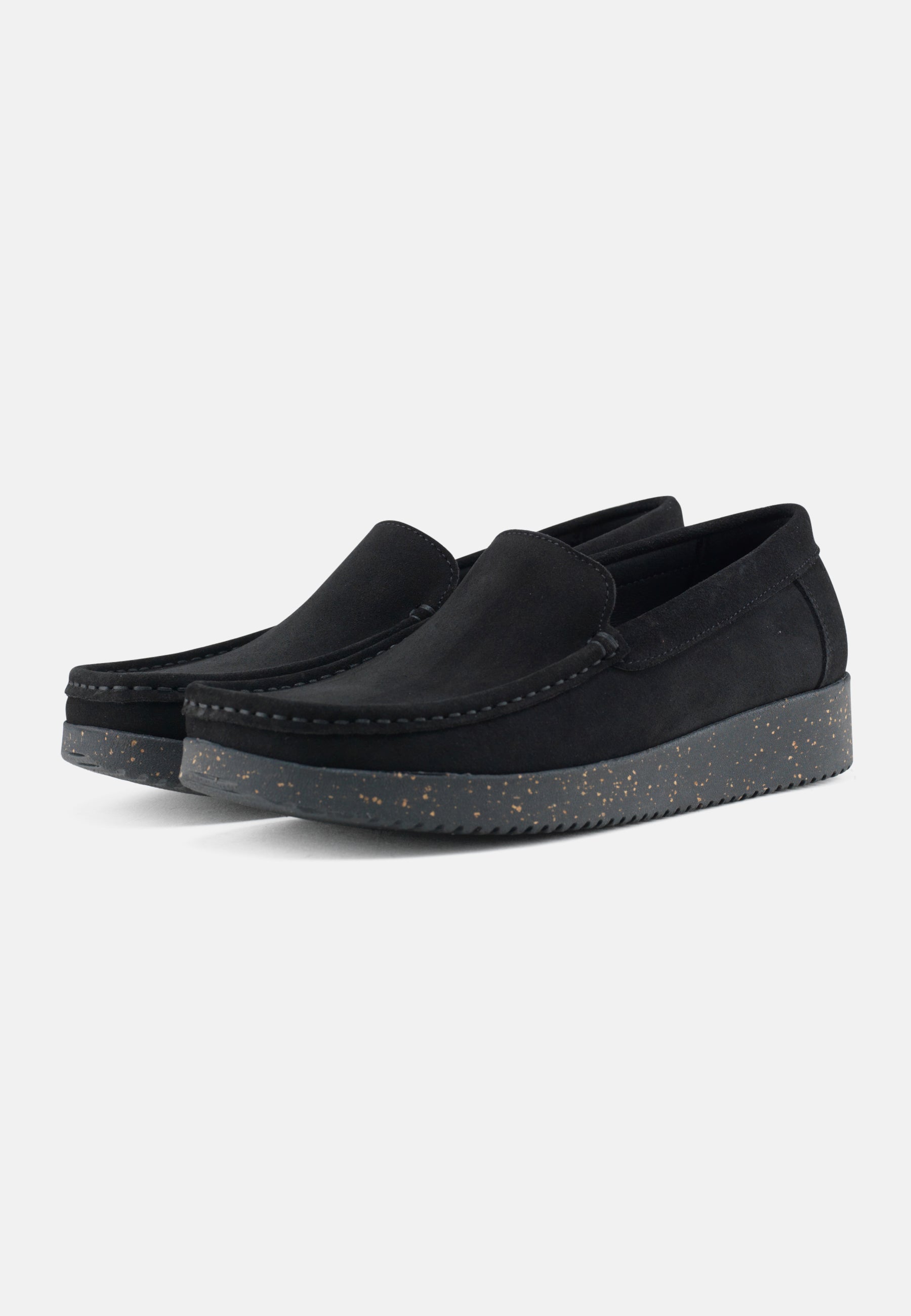 Nature Footwear Elin Loafer Suede læder Sort med ydersål af sort naturgummi med korkrester