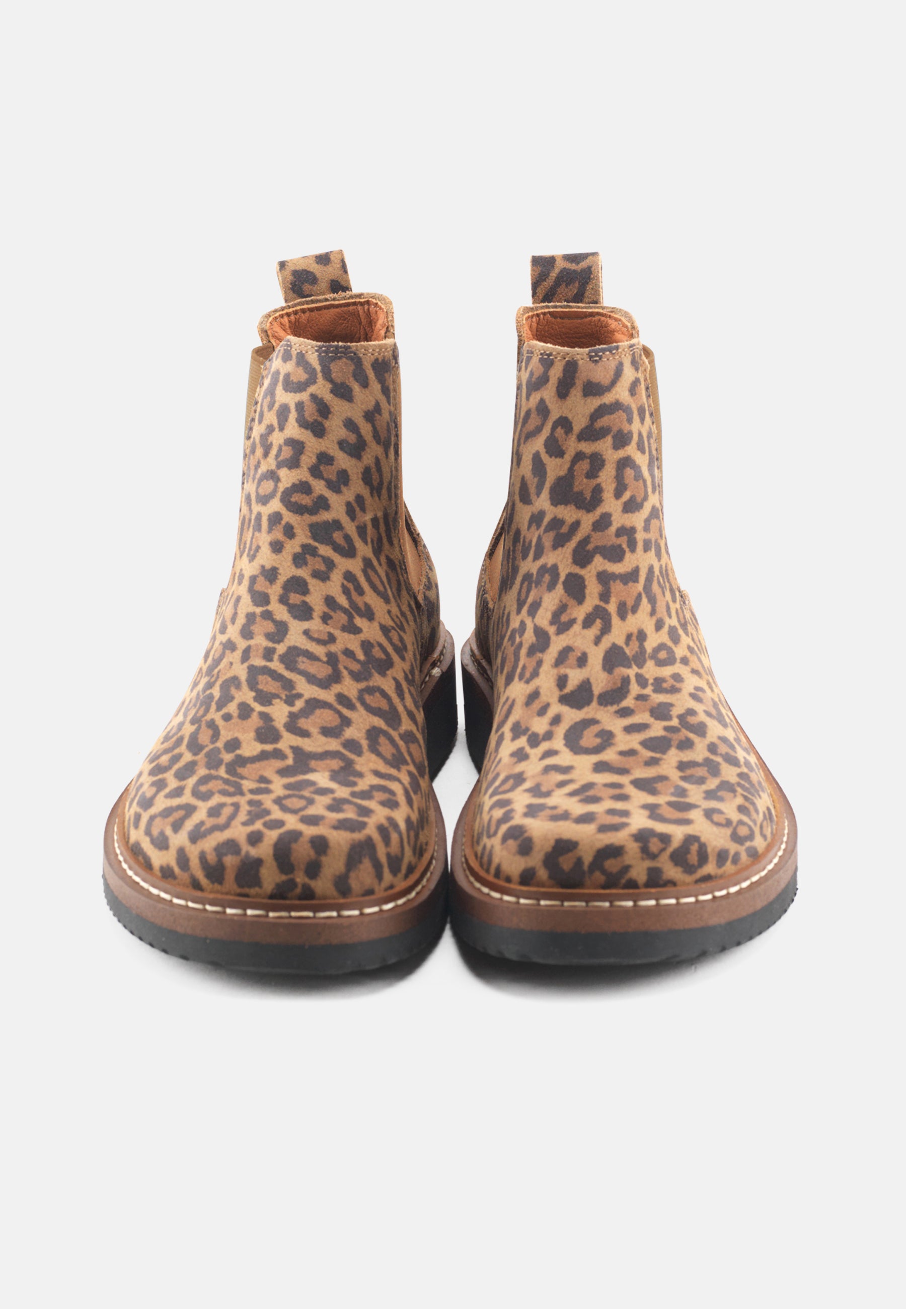 Nature Footwear Gry Støvle med elastik I sidderne Suede læder med Leopard print og ydersål af naturgummi med læderrand