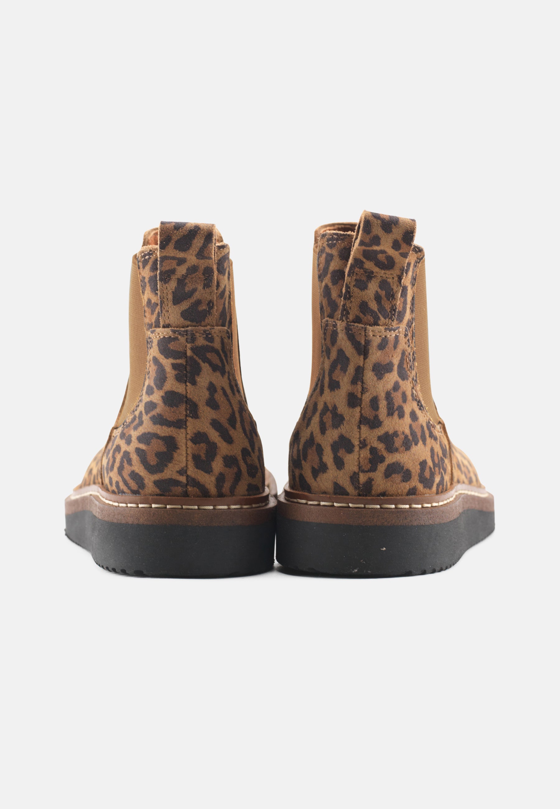 Nature Footwear Gry Støvle med elastik I sidderne Suede læder med Leopard print og ydersål af naturgummi med læderrand