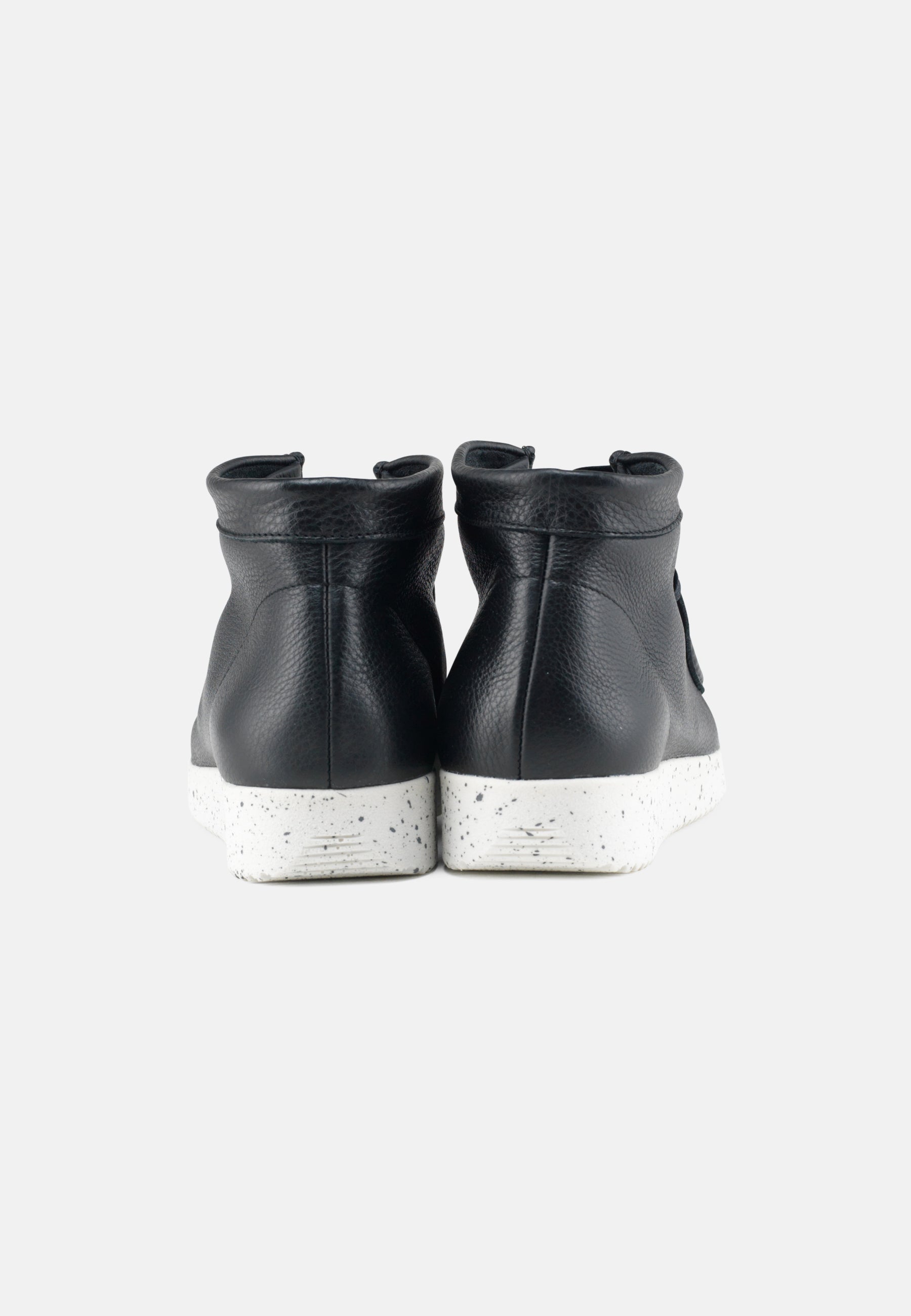 Nature Footwear Anton Snørestøvle Læder farve Black med sål i hvid PU 