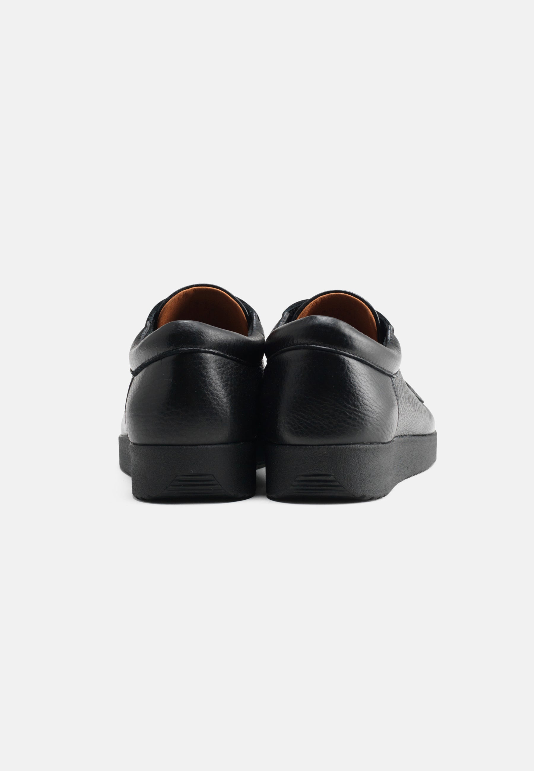 Nature Footwear Arne Snøresko Læder farve Black med matchende sål i PU 