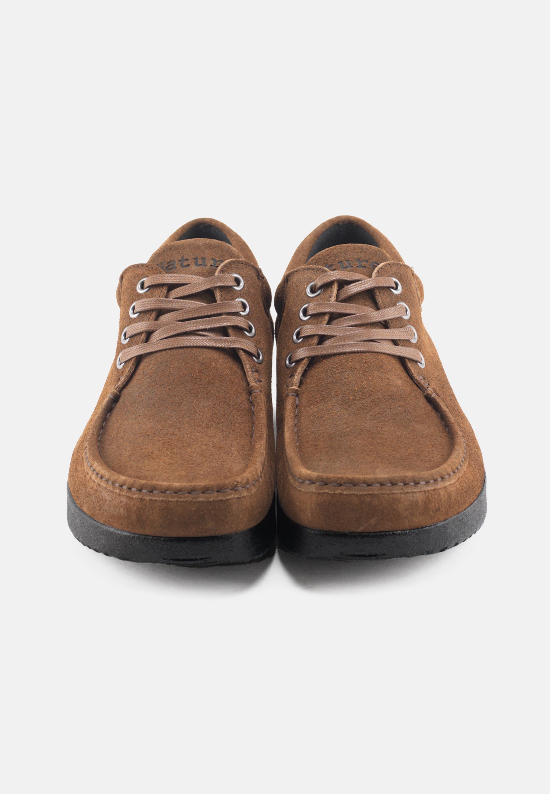 Nature Footwear Arne Snøresko Oil Suede Læder farve Mahogany med sort sål i PU 