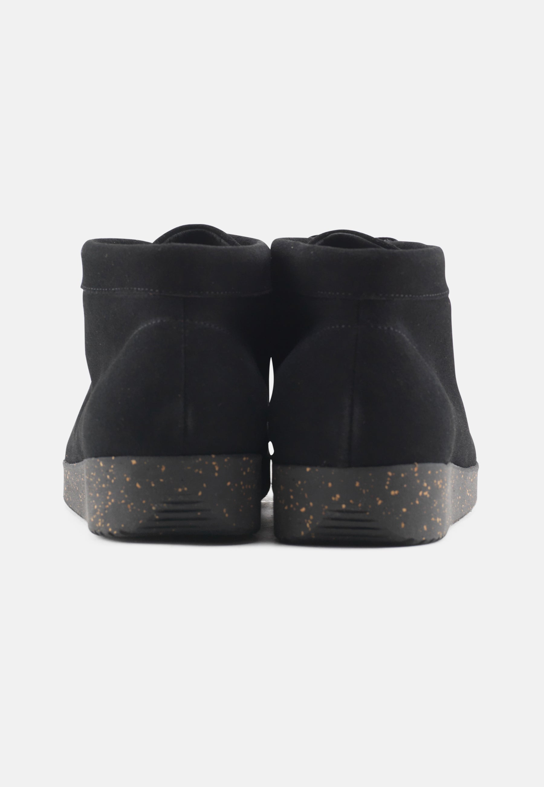 Nature Footwear Ellen snørestøvle Suede læder sort med ydersål af sort  naturgummi med korkrester