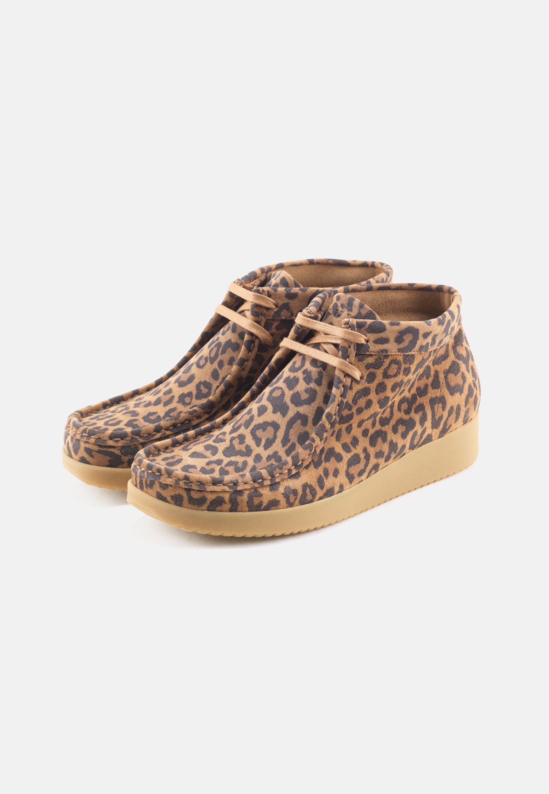 Nature Footwear Ellen snørestøvle Suede læder med Leopard print og ydersål af naturgummi. 