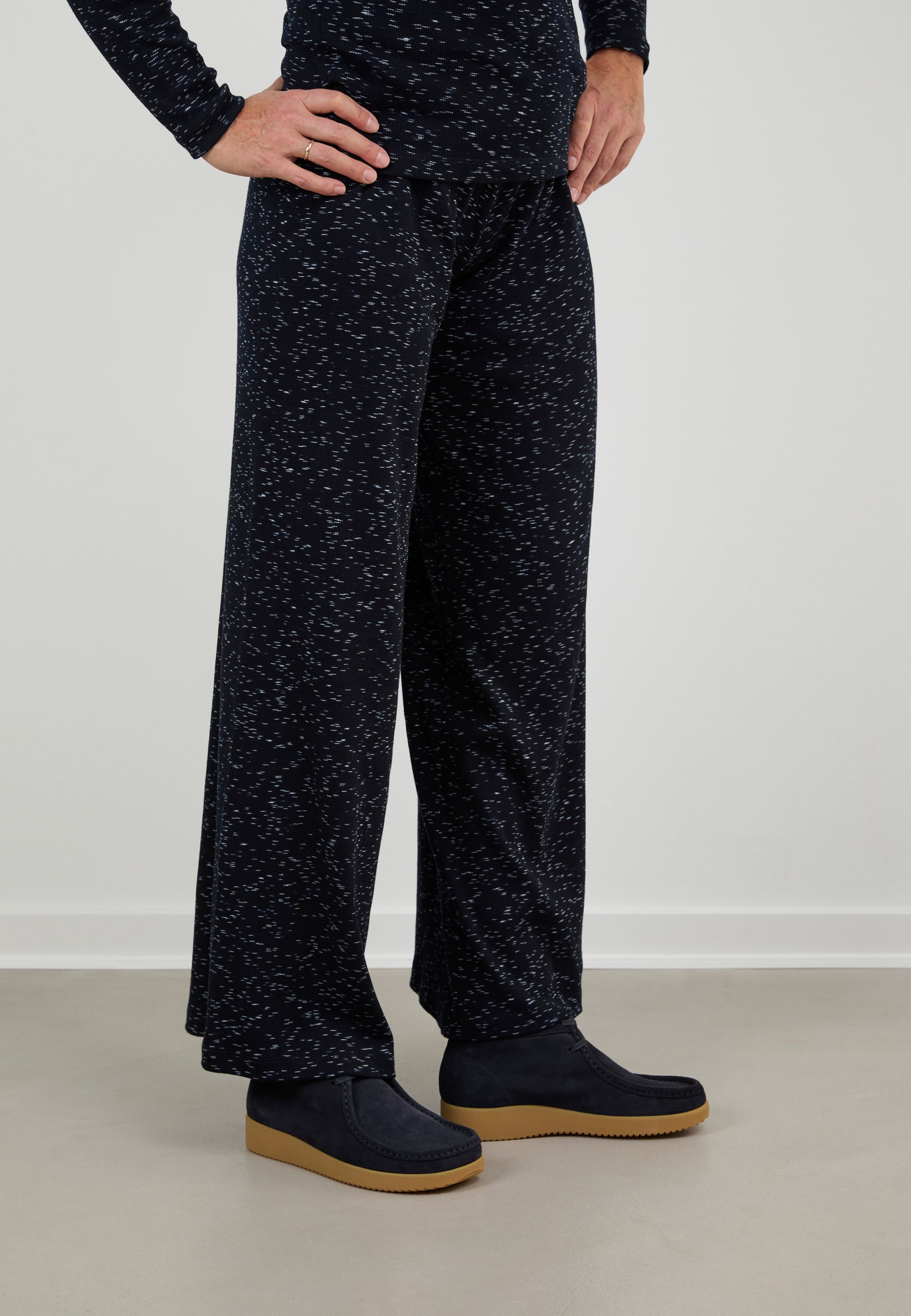 Nature Footwear Ellen snørestøvle Suede læder farve Navy med ydersål af naturgummi
