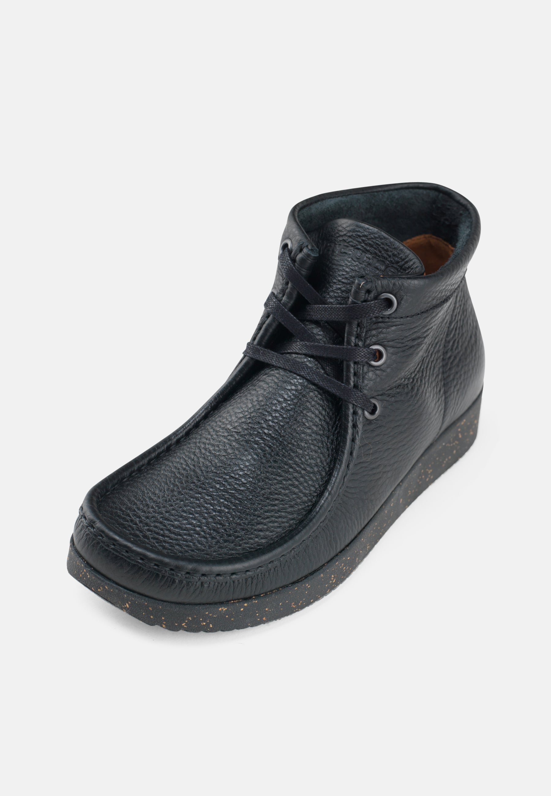 Nature Footwear Emma Snørestøvle Læder i sort ydersål i sort naturgummi med korkrester 