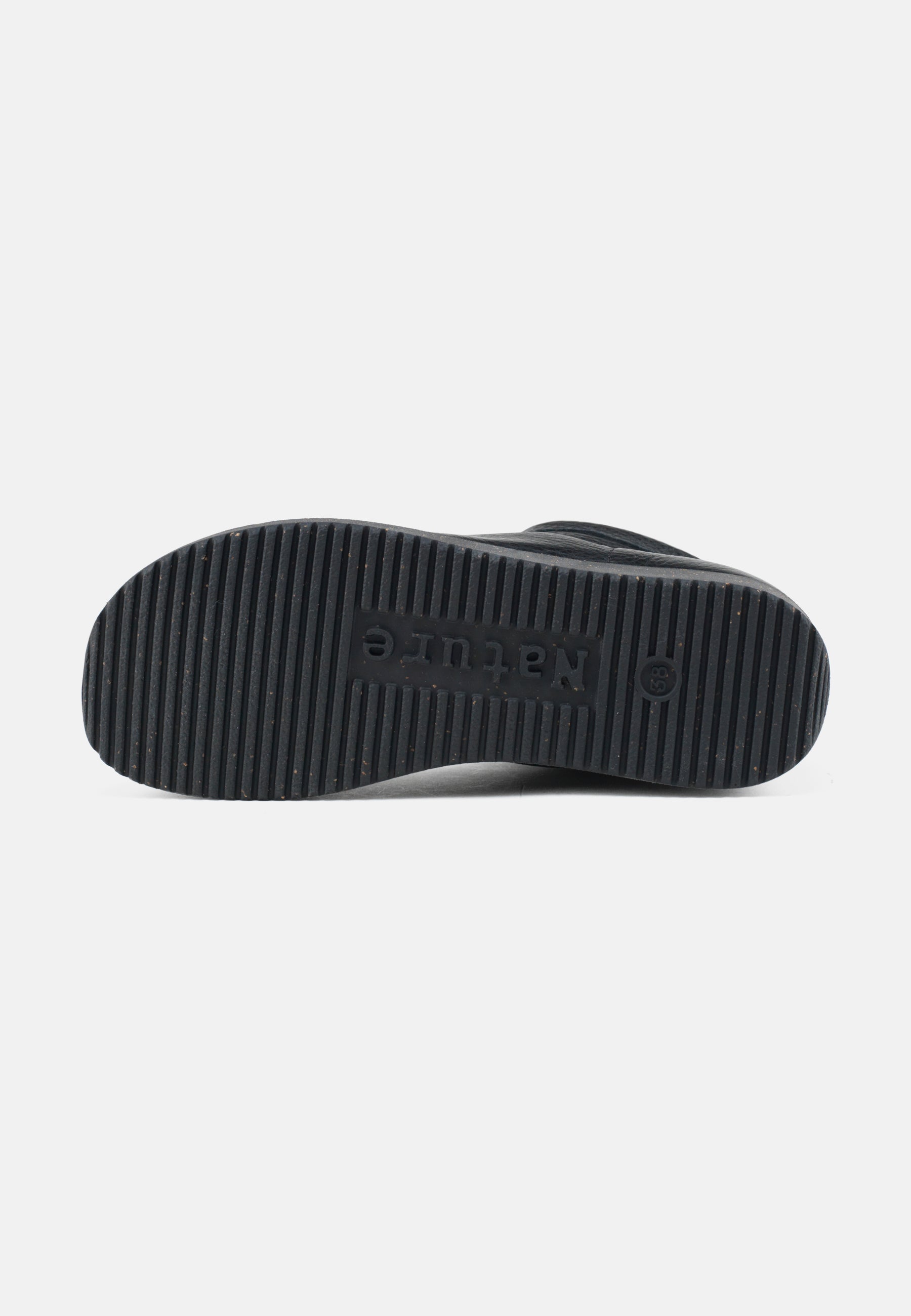 Nature Footwear Emma Snørestøvle Læder i sort ydersål i sort naturgummi med korkrester 