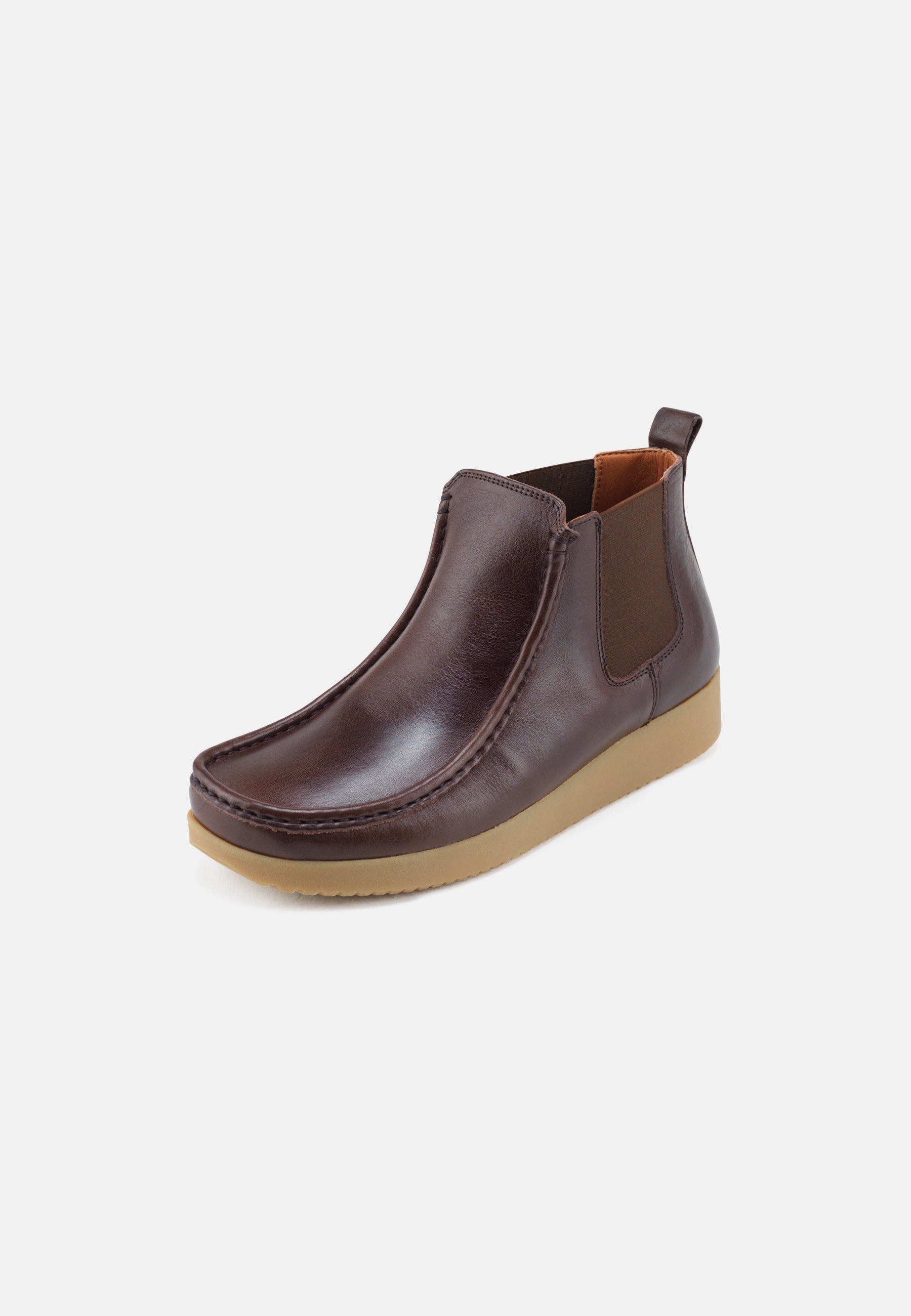 Nature Footwear Ester Støvle med elastik I siderne Læder farve Coffee med ydersål af naturgummi. 