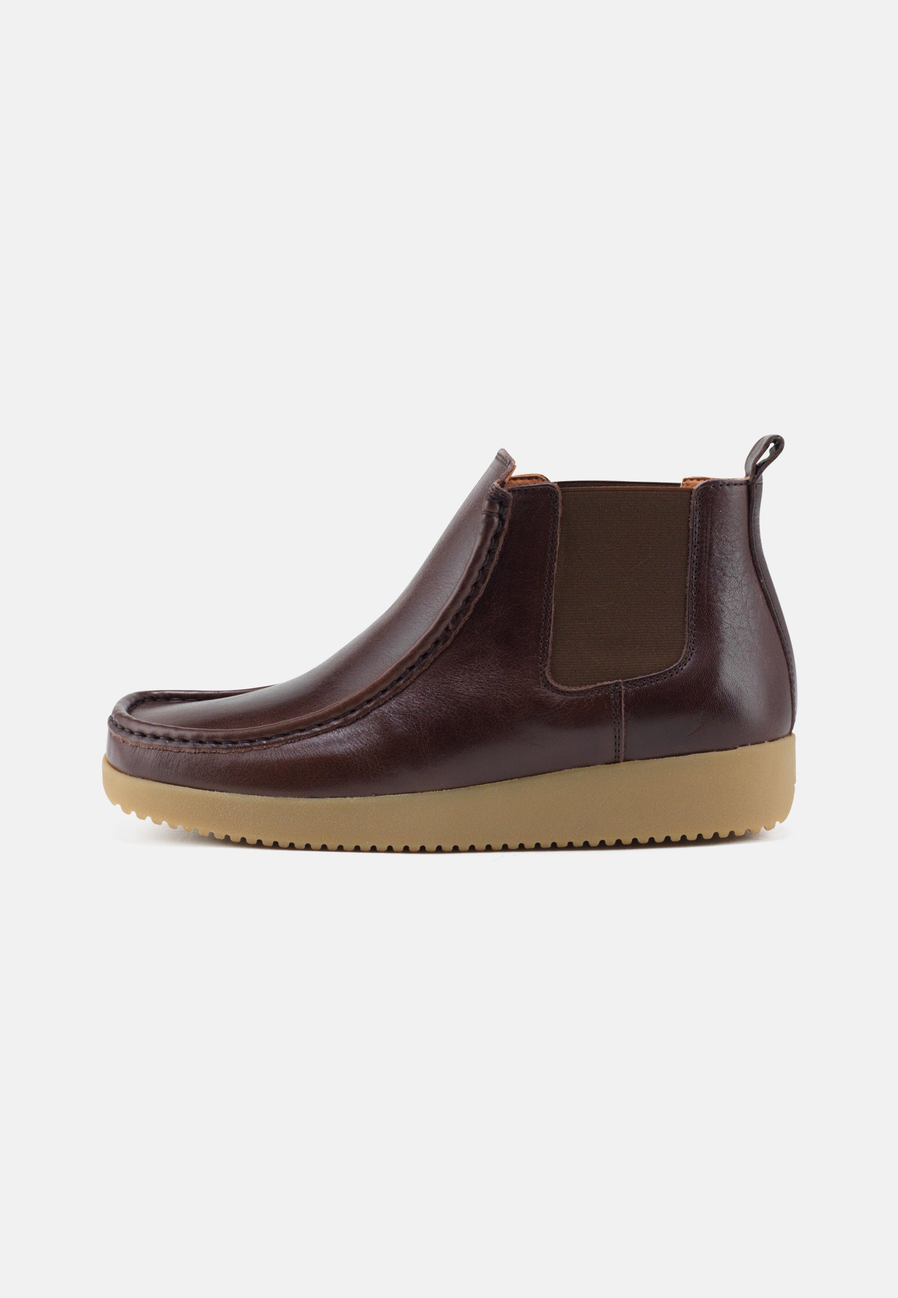 Nature Footwear Ester Støvle med elastik I siderne Læder farve Coffee med ydersål af naturgummi. 