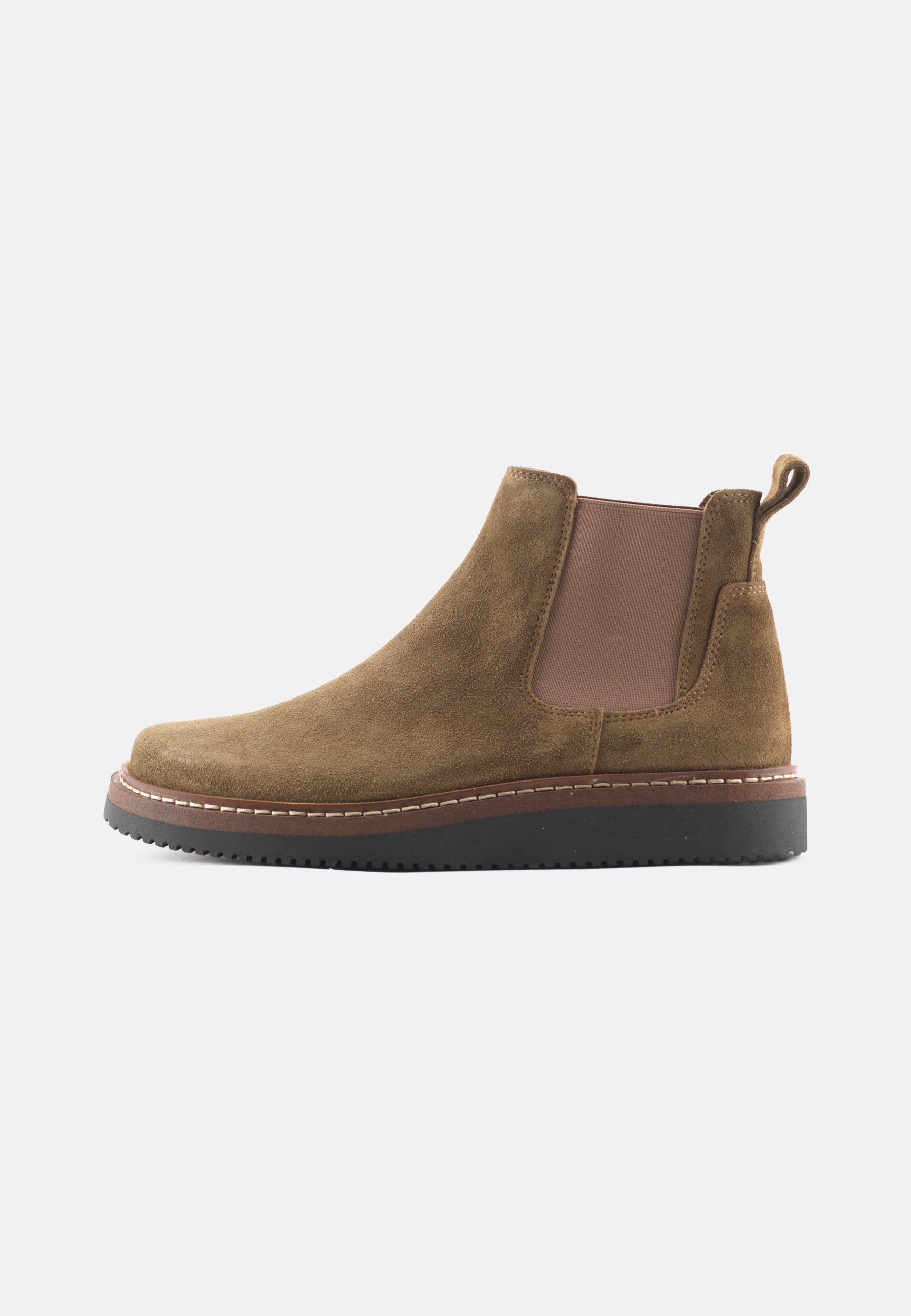 Nature Footwear Gry Støvle med elastik I sidderne Suede læder farve Olive med ydersål af naturgummi med læderrand 