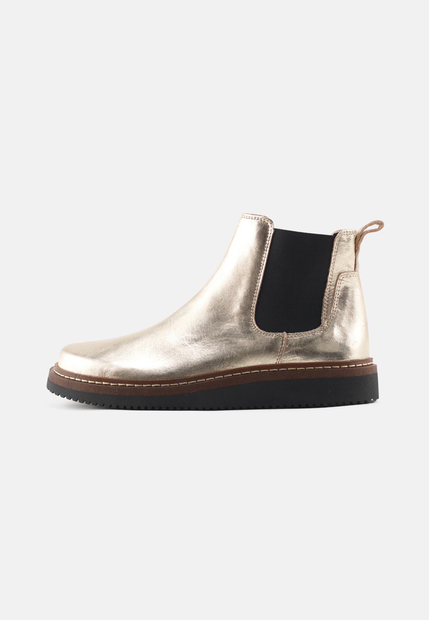 Nature Footwear Gry Støvle med elastik I siderne Metallic læder farve Gold med ydersål af naturgummi med læderrand 