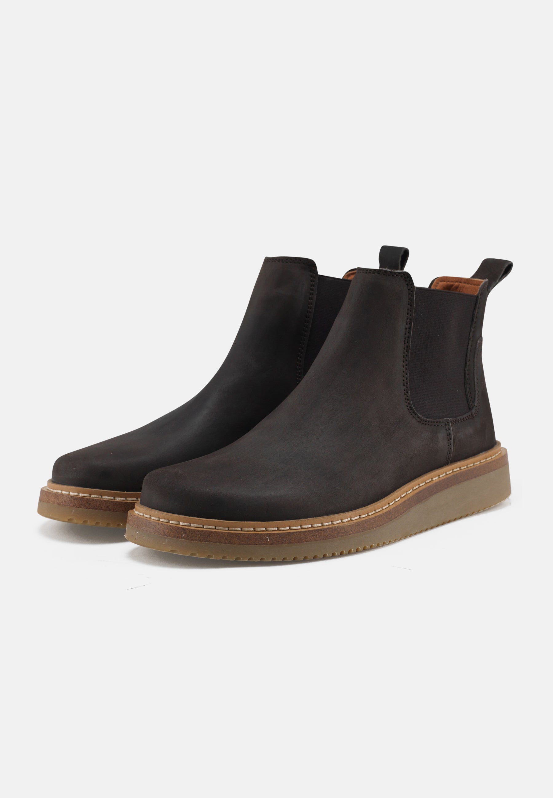 Nature Footwear Gry Støvle med elastik I siderne Nubuck læder farve Bison med ydersål af naturgummi med læderrand 