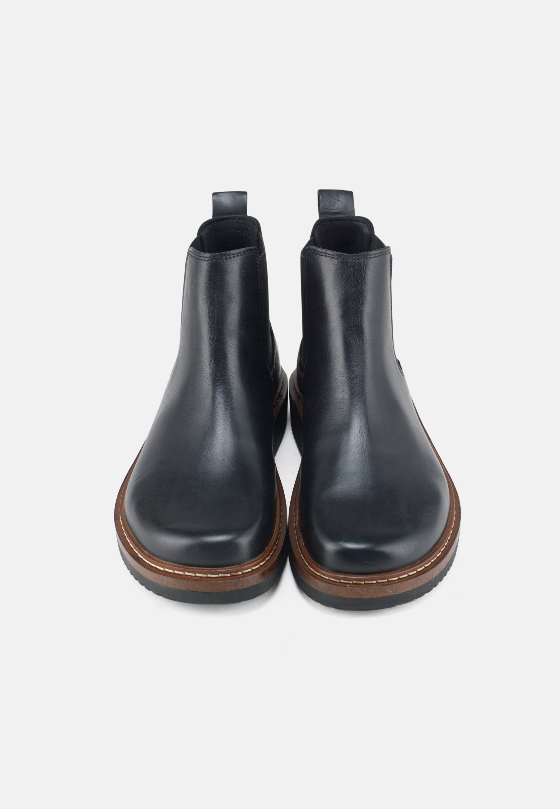Nature Footwear Gry Støvle med elastik I siderne Læder farve Black med ydersål af naturgummi med læderrand 
