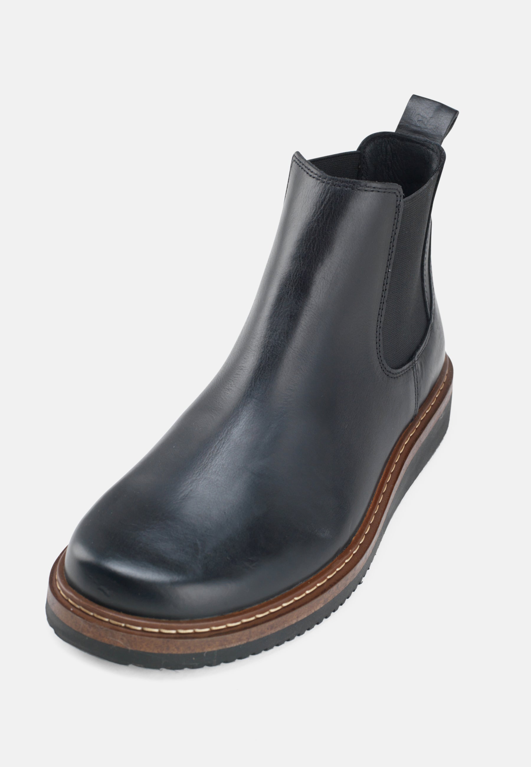Nature Footwear Gry Støvle med elastik I siderne Læder farve Black med ydersål af naturgummi med læderrand 