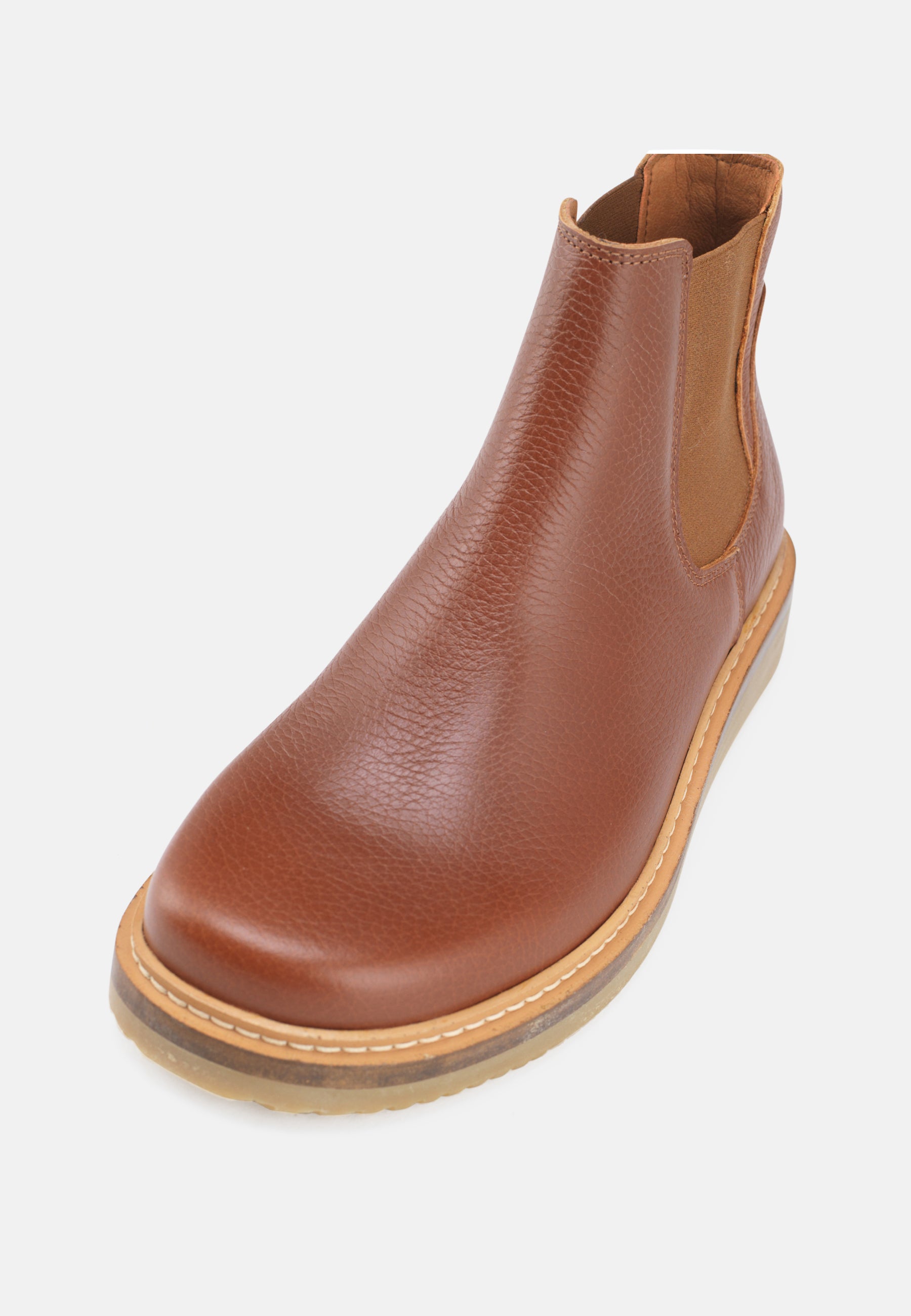 Nature Footwear Gry Støvle med elastik I siderne Læder farve Cognac med ydersål af naturgummi med læderrand 