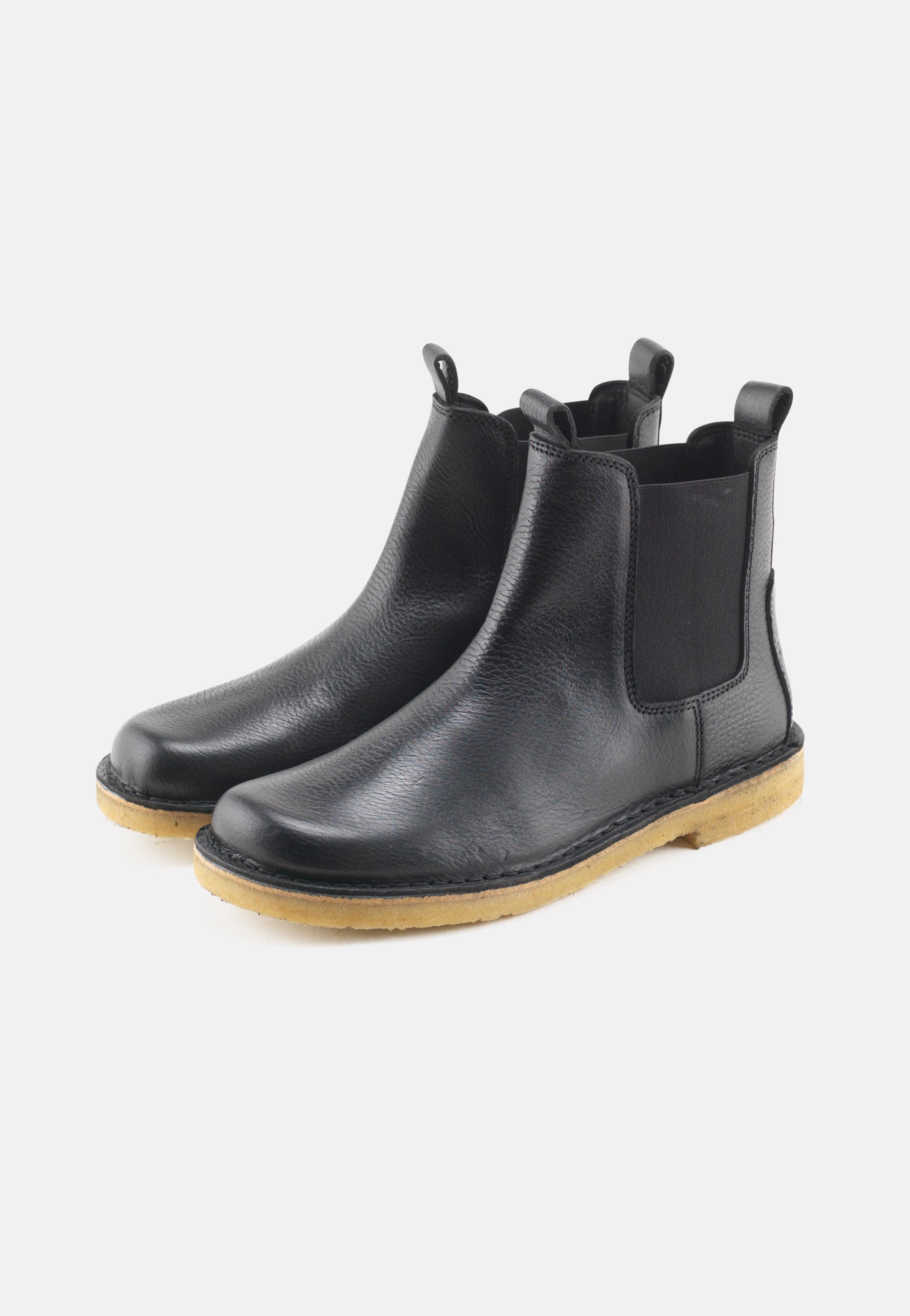 Nature Footwear Laura Støvle med elastik i siderne Læder farve Black med ydersål af ægte rågummi